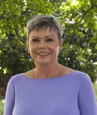 rsz_1rsz_1julie-halstead-low-res