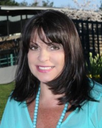leslie_v-240×300